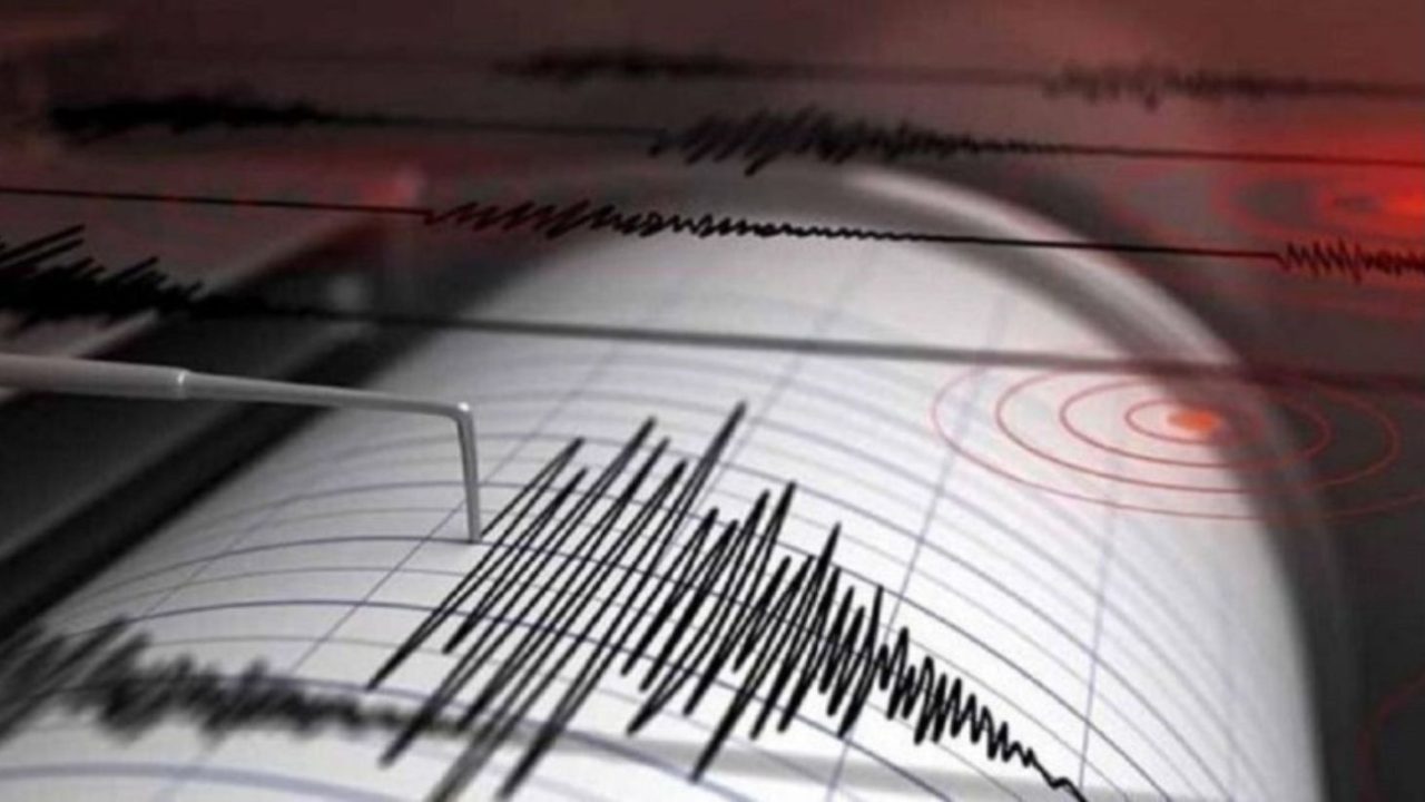 Χάρτης με την περιοχή των Ψαρών και την τοποθεσία του σεισμού.
