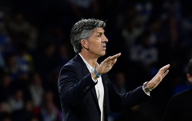 Ο Ιμανόλ Αλγκουαθίλ δίνει οδηγίες από τη γραμμή του γηπέδου, φωτογραφία αρχείου